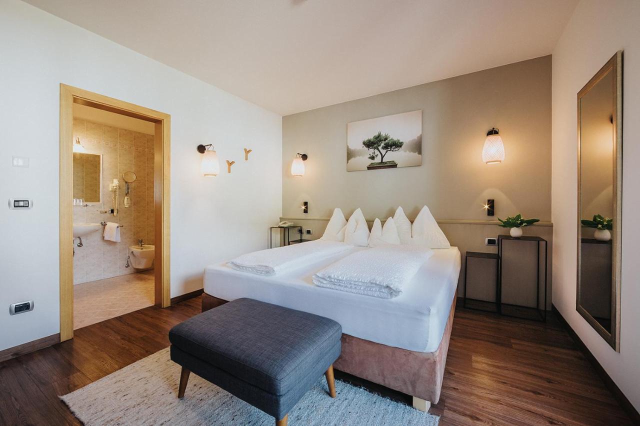 Hotel Bischofhof - Bistro Jasmin คีอูซา ภายนอก รูปภาพ